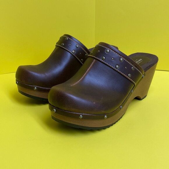 The Original Arizona Women's Mule Leather Wedge Sandals Brown Size 9.5 NWOT - Picture 2 of 7